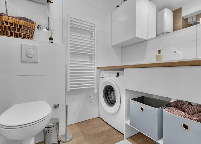 Pet Friendly Silver Sea With Free Parking Apartment Makarska