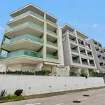 Pet Friendly Silver Sea With Free Parking *