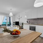 Pet Friendly Silver Sea With Free Parking *