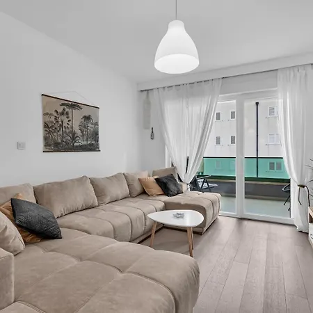 Pet Friendly Silver Sea With Free Parking Apartman