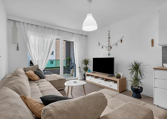 Pet Friendly Silver Sea With Free Parking *