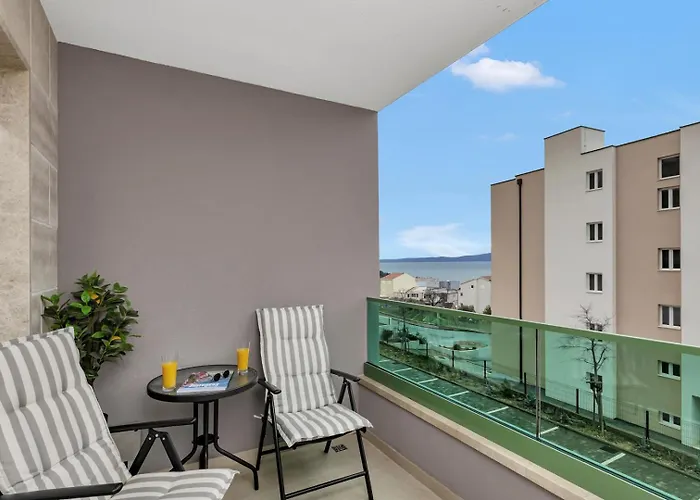 Pet Friendly Silver Sea With Free Parking * Makarska